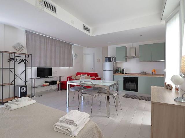 Villa Indipendente in vendita a Municipio 4, Puglia