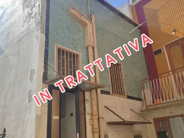 Villa Indipendente in vendita a Municipio 4, Puglia
