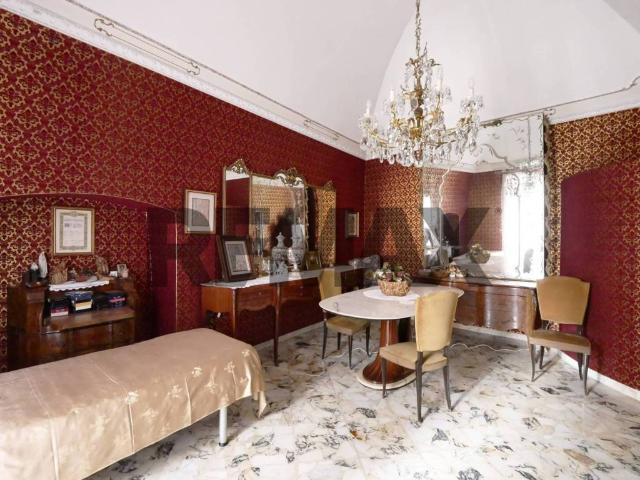Villa Indipendente in vendita a Municipio 4, Puglia