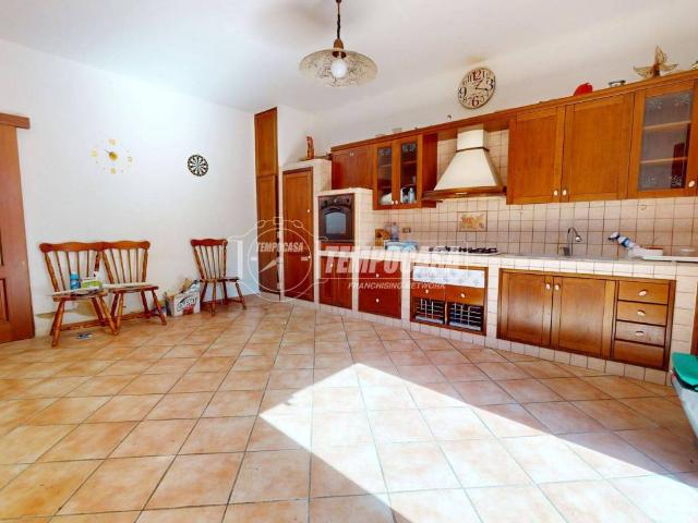 Villa Indipendente in vendita a Municipio 4, Puglia