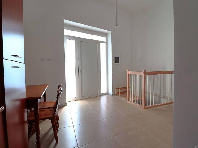 Villa Indipendente in vendita a Municipio 4, Puglia