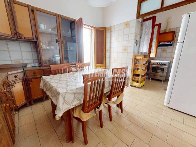 Villa Indipendente in vendita a Municipio 4, Puglia