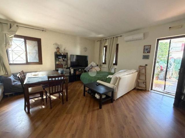 Villa Indipendente in vendita a Municipio 5, Puglia