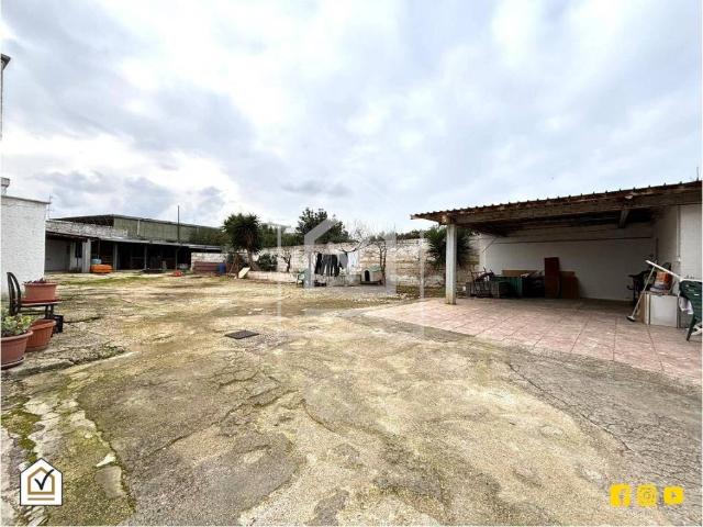 Villa Indipendente in vendita a Municipio 5, Puglia