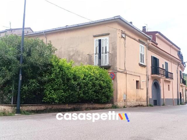 Villa Indipendente in vendita a Casal Barone, Baronissi