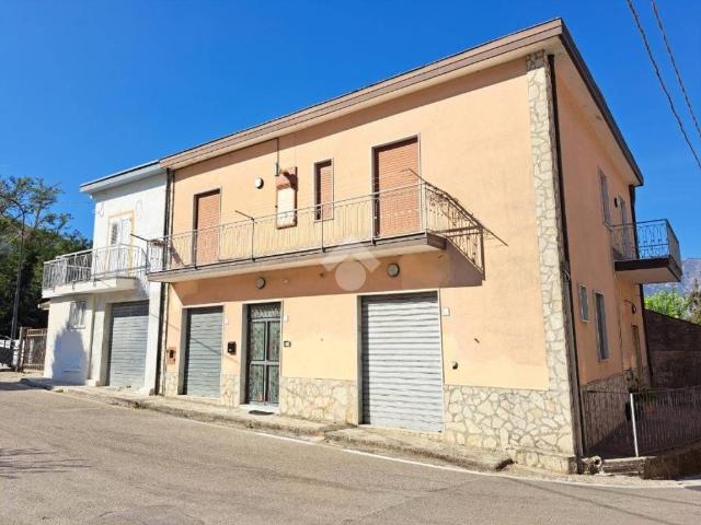 Villa Indipendente in vendita a Antessano, Baronissi