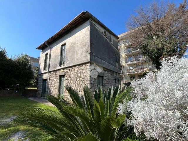 Villa Indipendente in vendita a Baronissi, Salerno