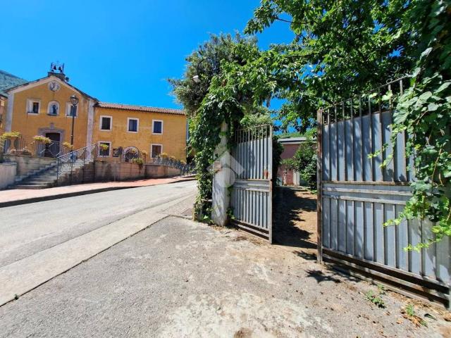 Villa Indipendente in vendita a Baronissi, Salerno