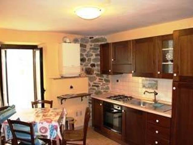 Villa Indipendente in vendita a Baschi, Umbria