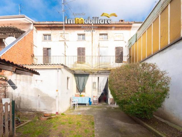 Villa Indipendente in vendita a Piemonte, Alessandria