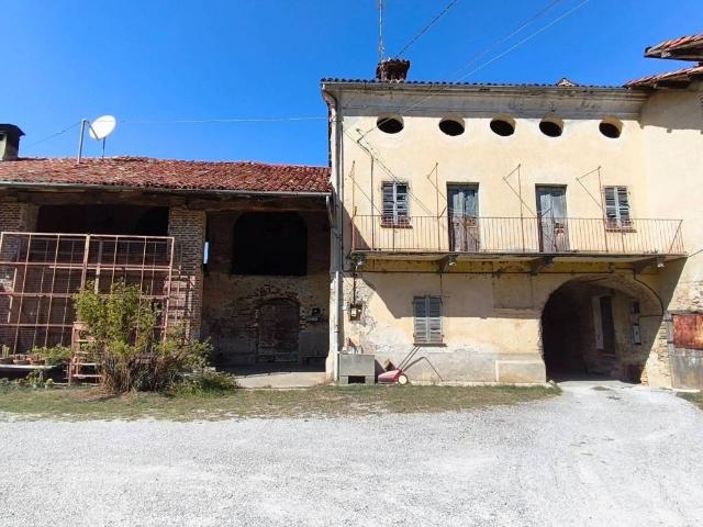 Villa Indipendente in vendita a Bastia Mondovì, Cuneo