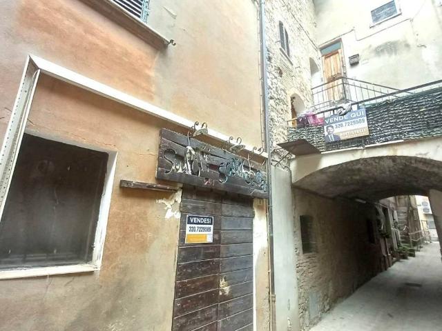 Villa Indipendente in vendita a Santa Lucia, Bastia Umbra