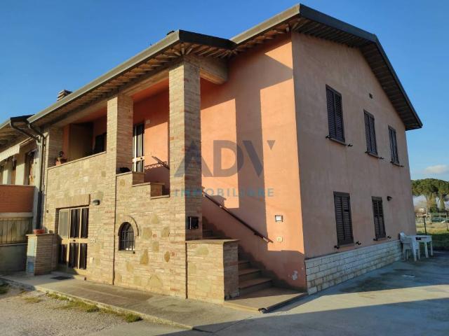 Villa Indipendente in vendita a San Lorenzo, Bastia Umbra