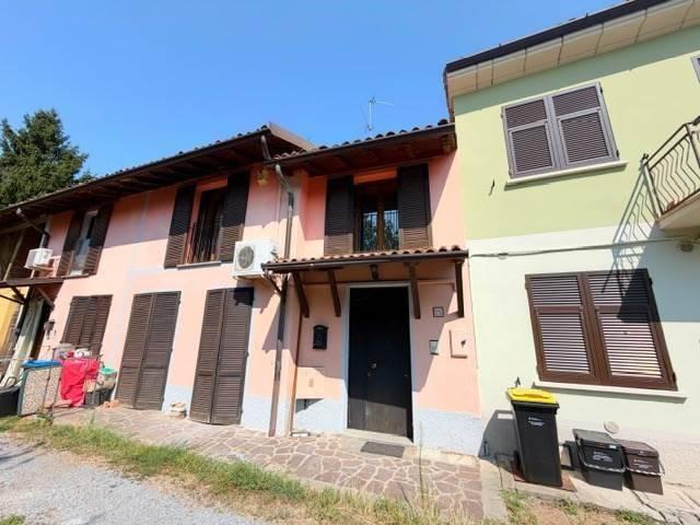 Villa Indipendente in vendita a Bastida Pancarana, Lombardia