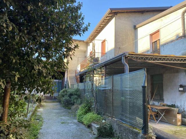 Villa Indipendente in vendita a Bedizzole, Lombardia