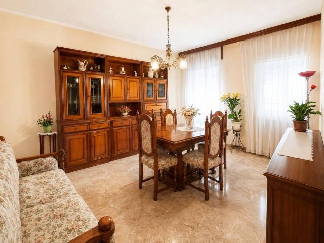 Villa Indipendente in vendita a Bedizzole, Lombardia