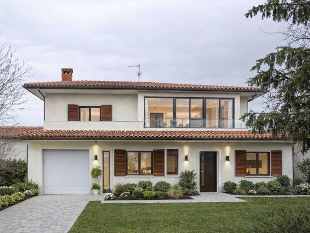 Villa Indipendente in vendita a Bedizzole, Lombardia