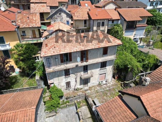Villa Indipendente in vendita a Roncaccio, Piemonte