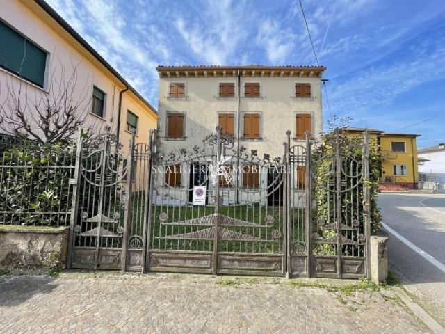 Villa Indipendente in vendita a Belfiore, Veneto