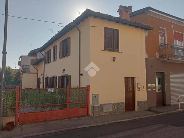 Villa Indipendente in vendita a Belgioioso, Pavia