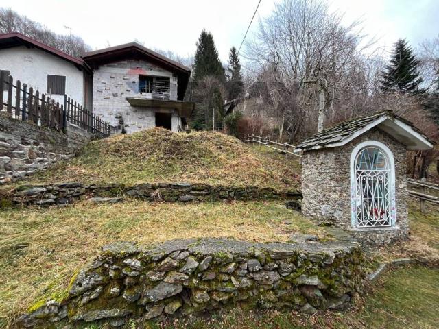 Villa Indipendente in vendita a Bellano, Lombardia
