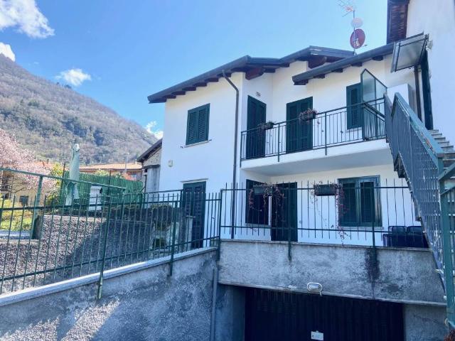 Villa Indipendente in vendita a Bellano, Lombardia