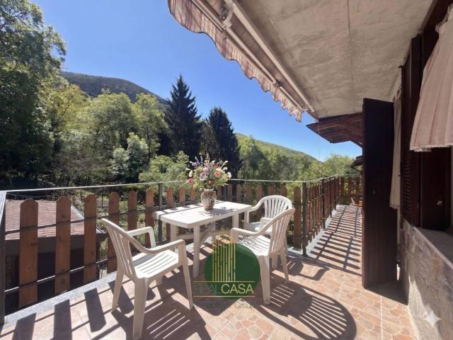 Villa Indipendente in vendita a Noceno, Bellano