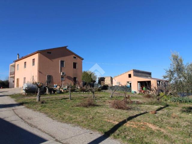 Villa Indipendente in vendita a Bellante, Abruzzo
