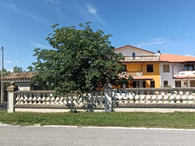 Villa Indipendente in vendita a Mosciano Sant'angelo, Abruzzo