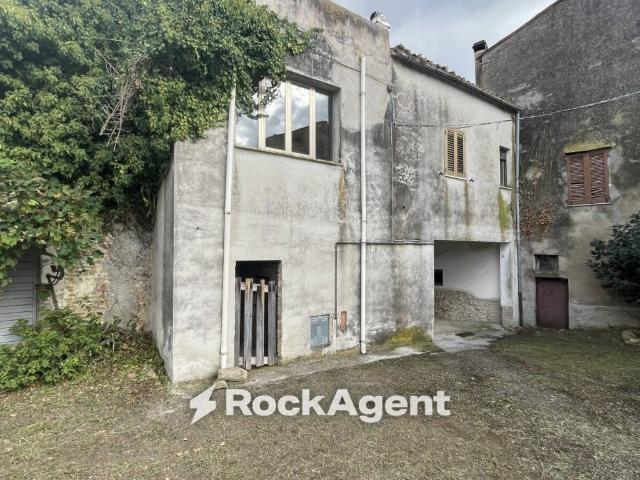 Villa Indipendente in vendita a Bellante, Abruzzo