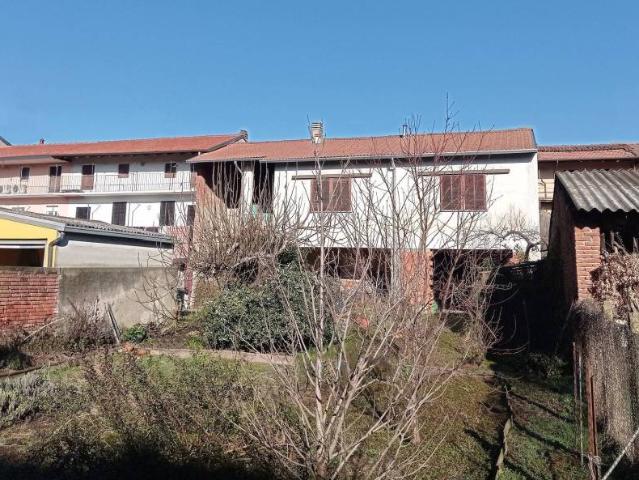 Villa Indipendente in vendita a Gaggiolo, Piemonte
