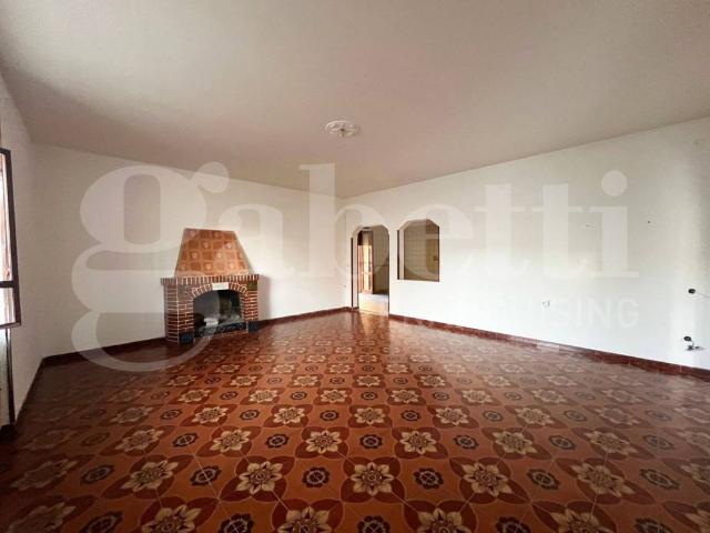 Villa Indipendente in vendita a Bellona, Campania