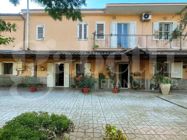Villa Indipendente in vendita a Bellona, Campania