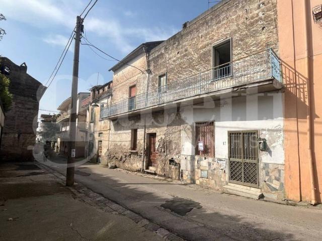 Villa Indipendente in vendita a Bellona, Campania