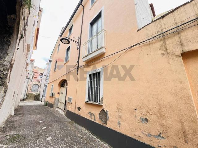 Villa Indipendente in vendita a Bellona, Campania