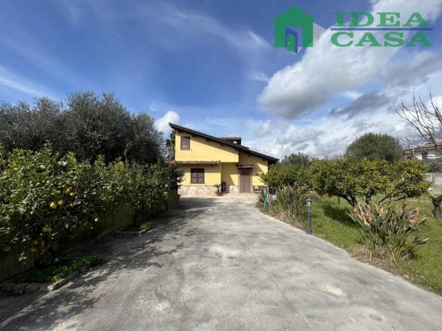 Villa Indipendente in vendita a Bellona, Campania