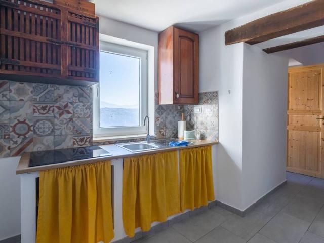 Villa Indipendente in vendita a Belmonte In Sabina, Lazio