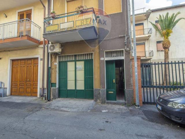 Villa Indipendente in vendita a Belpasso, Sicilia
