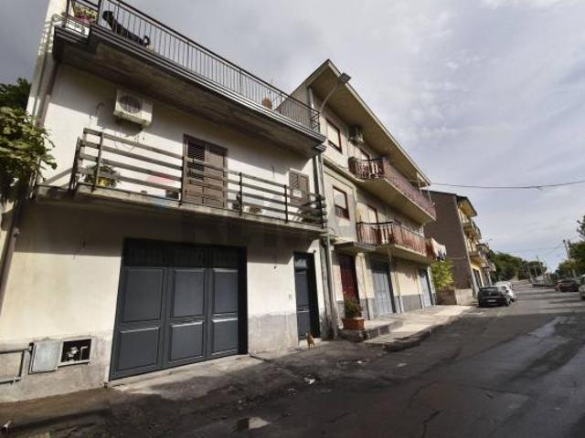 Villa Indipendente in vendita a Belpasso, Sicilia