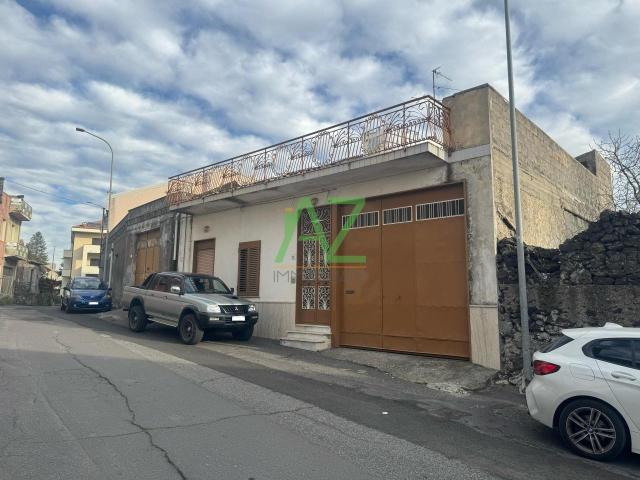 Villa Indipendente in vendita a Belpasso, Sicilia