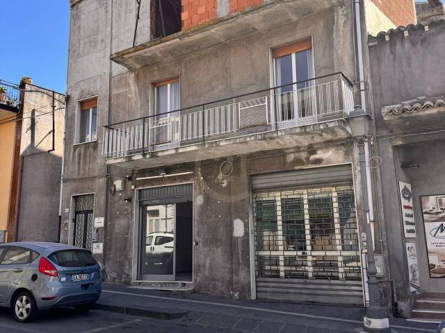 Villa Indipendente in vendita a Belpasso, Sicilia