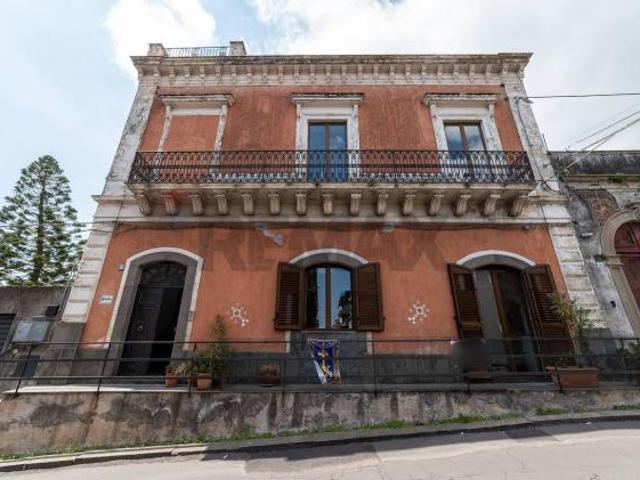 Villa Indipendente in vendita a Belpasso, Sicilia