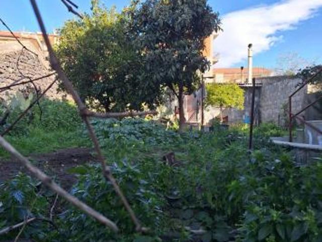 Villa Indipendente in vendita a Belpasso, Sicilia