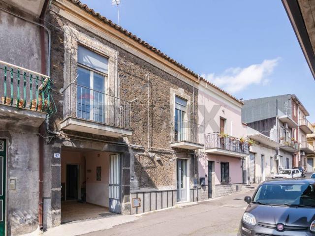 Villa Indipendente in vendita a Belpasso, Sicilia