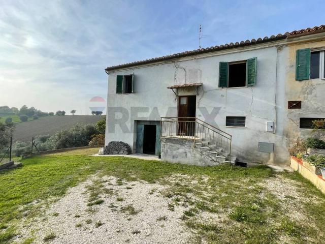 Rustico in vendita a Marche, Ancona