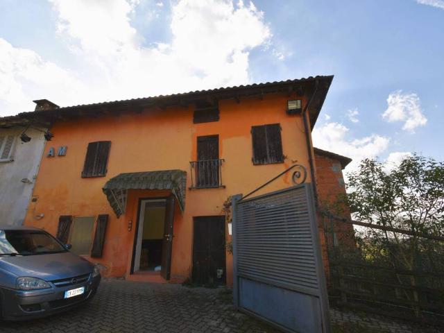 Villa Indipendente in vendita a Piemonte, Asti
