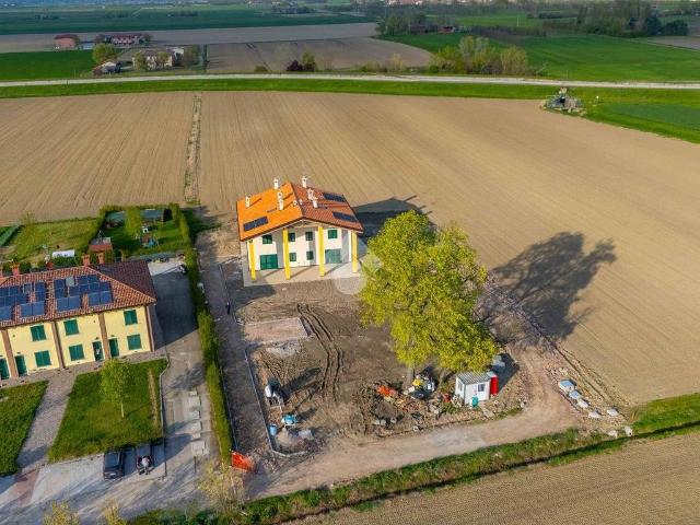 Villa Indipendente in vendita a Unione Terre di Pianura, Granarolo Dell'emilia