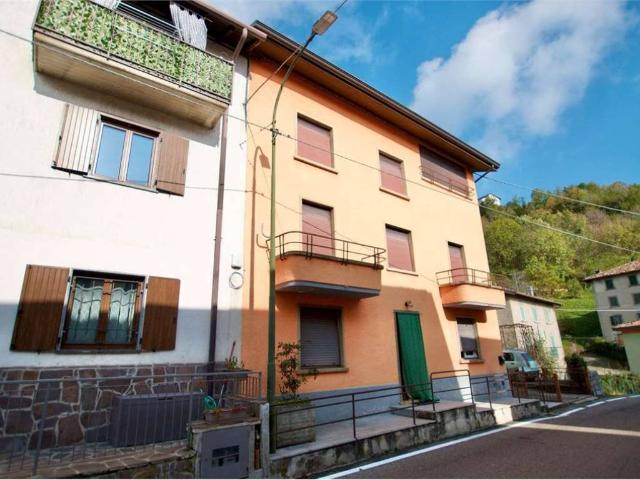 Villa Indipendente in vendita a Piazzasco, Berbenno