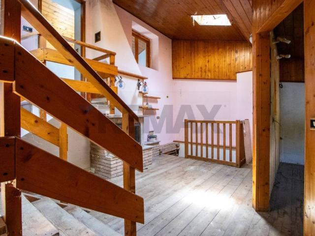 Villa Indipendente in vendita a Berbenno Di Valtellina, Lombardia