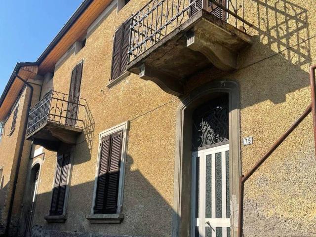 Villa Indipendente in vendita a Berbenno Di Valtellina, Lombardia